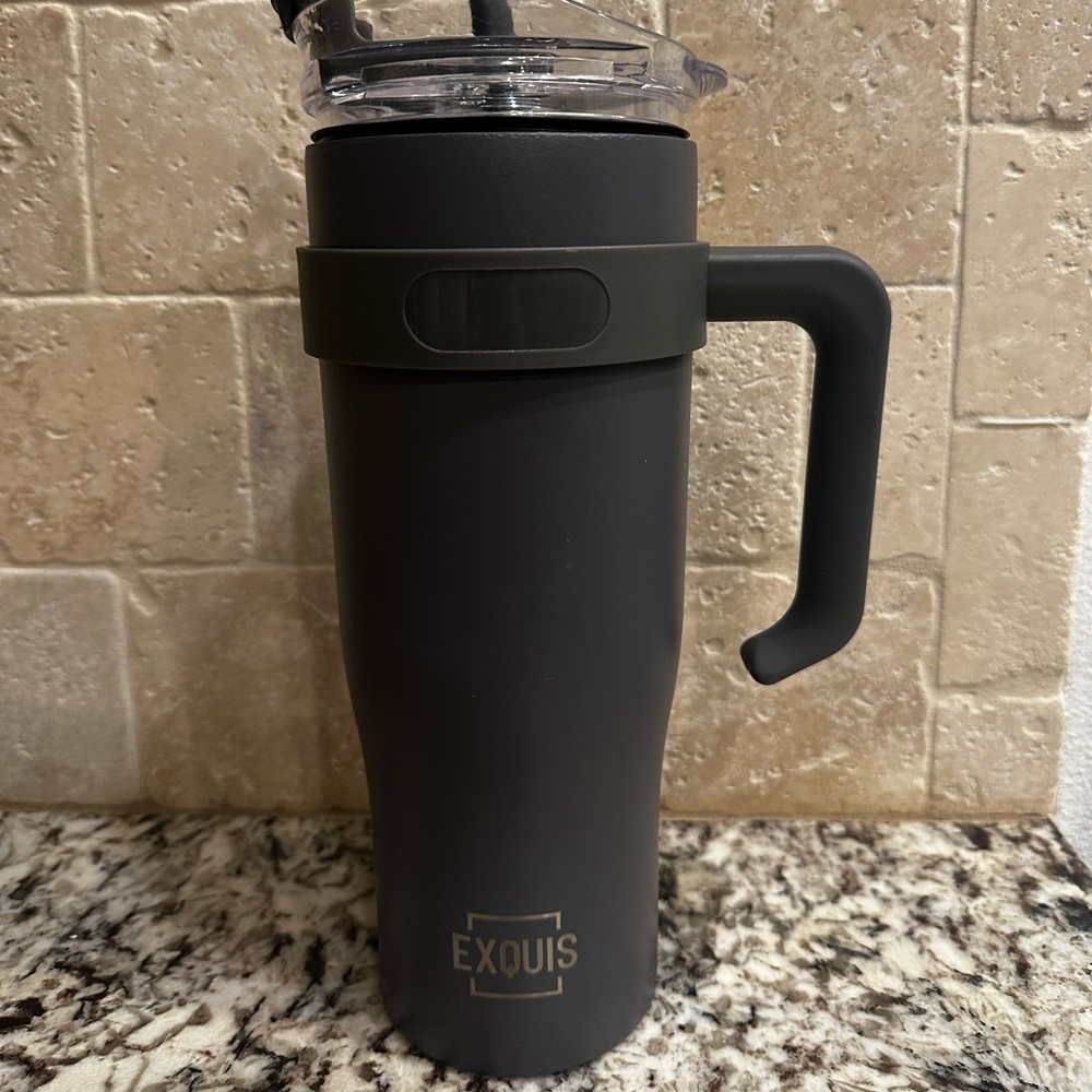 Exquis Dark Grey Tumbler